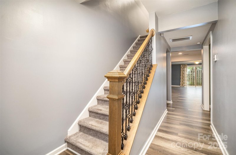 Property image 3 at 8093 Regent Park Lane, Charlotte, NC 28210