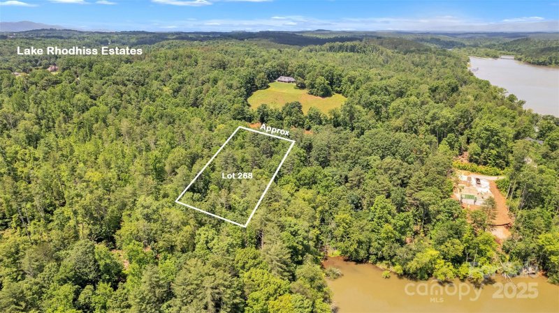 Property image 2 of 588 E Settings Boulevard in Lake Rhodhiss Estates, Valdese, NC 28690