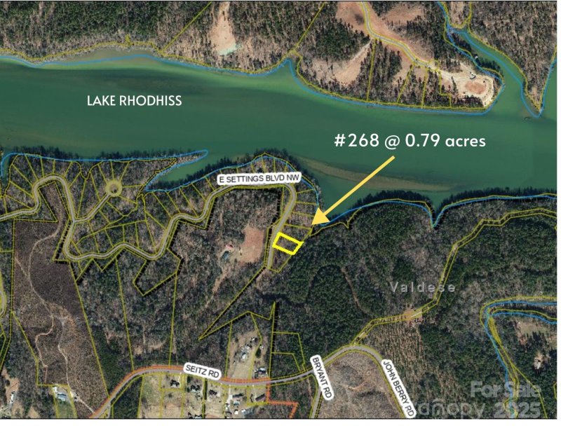 Property image 5 of 588 E Settings Boulevard in Lake Rhodhiss Estates, Valdese, NC 28690