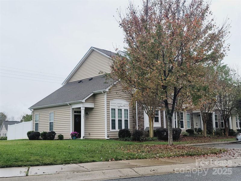 Property image 2 at 101 Prairie View Court, Belmont, NC 28012