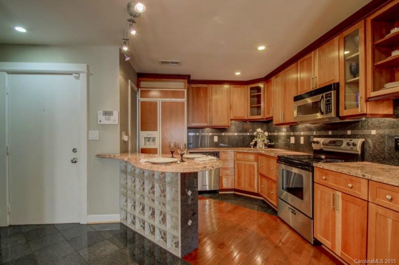 Property image 4 at 417 N Church Street, Charlotte, NC 28202