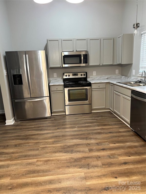 Property image 3 at 7120 Red Bud Circle, Charlotte, NC 28214