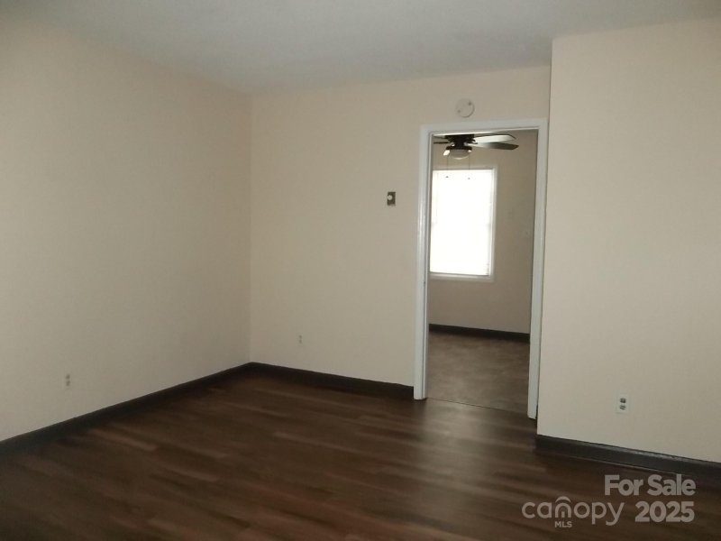 Property image 4 at 212 S Turner Avenue, Charlotte, NC 28208