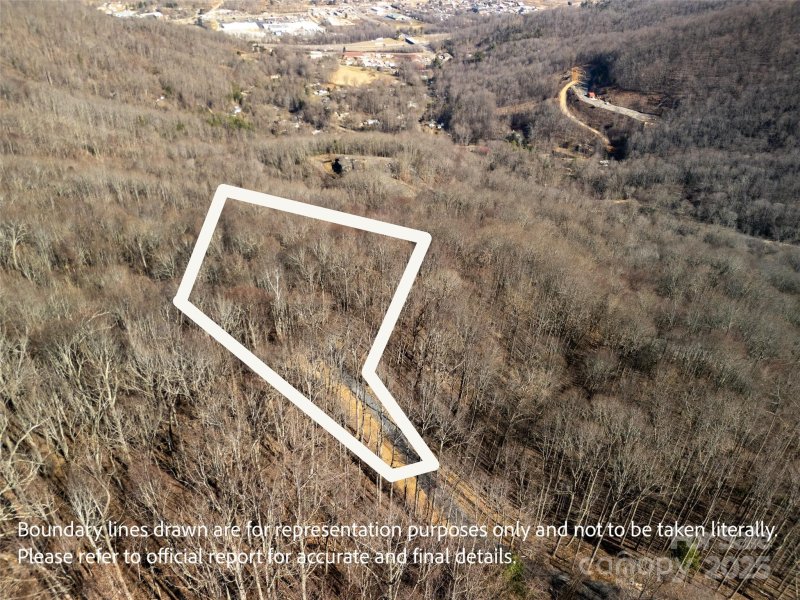 Property image 5 of 1414 Easy Wind Drive in High Hickory, Swannanoa, NC 28778