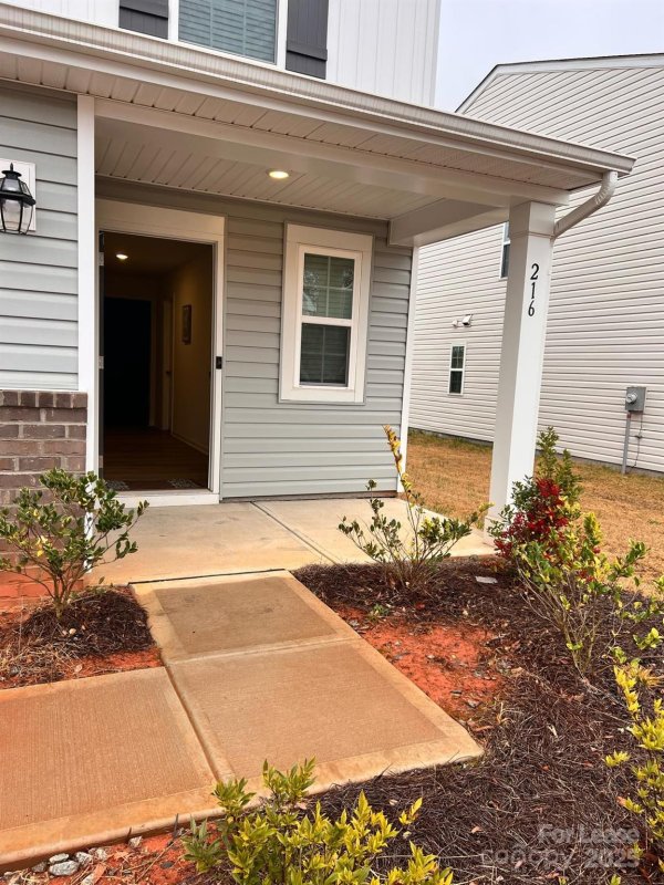 Property image 2 at 216 Brentwood Drive, Statesville, NC 28625