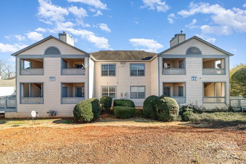 Property image 2 at 8024 Tremaine Court, Charlotte, NC 28227