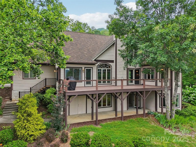Property image 2 of 142 Twin Courts Drive in Reems Creek Golf Community, Weaverville, NC 28787
