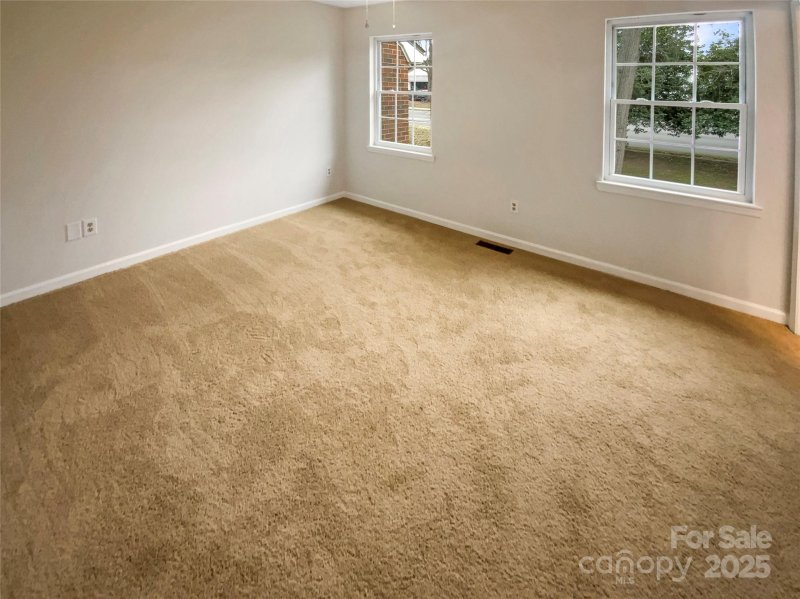 Property image 5 at 10905 Park Road, Charlotte, NC 28226