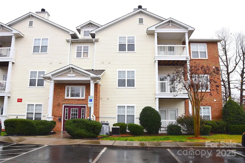 10516 Hill Point Court