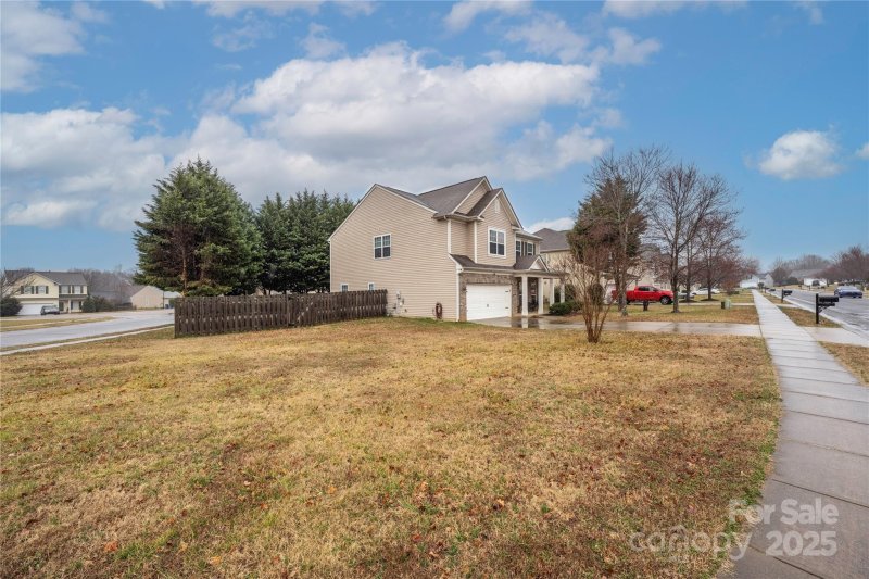 Property image 3 at 128 Lacona Trace, Mooresville, NC 28115