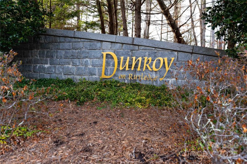 Property image 5 of 180 High Road Overlook in Dunroy On Rutledge, Hendersonville, NC 28739