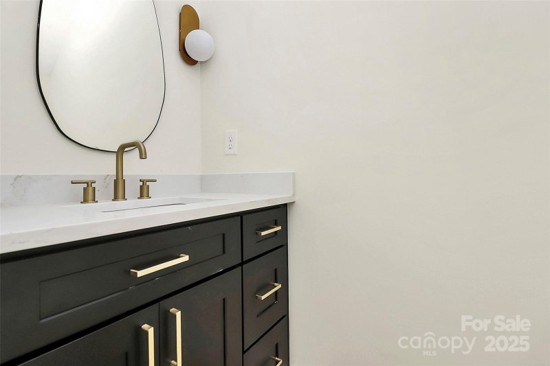 Property image 3 at 1508 Oak Street, Charlotte, NC 28269