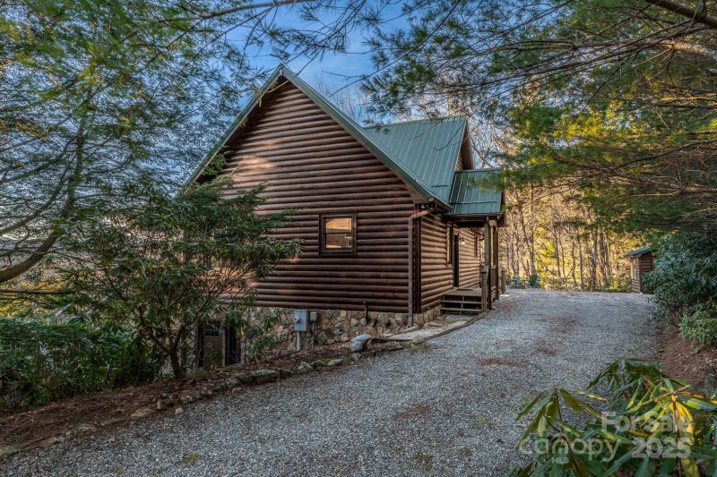 Property image 3 of 4880 Nightingale Way in Pisgah Woods, Lenoir, NC 28645