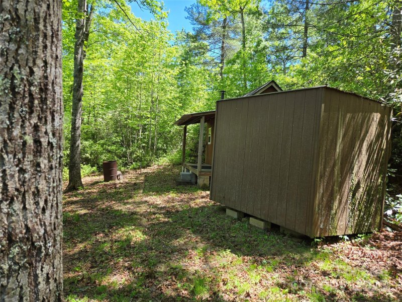 Property image 5 of 218 South Kimiko Lane in Balsam Grove Estates, Balsam Grove, NC 28708