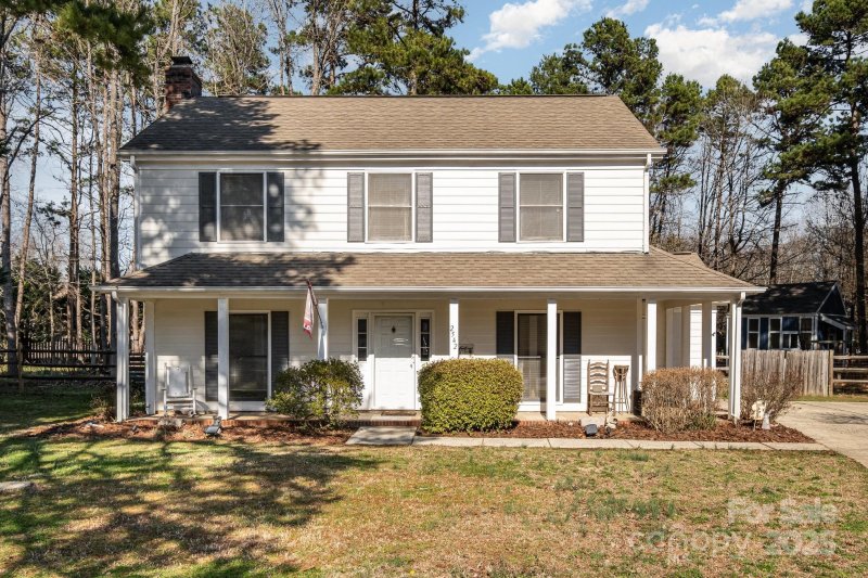 Property image 2 at 2542 Clearkirk Court, Matthews, NC 28105