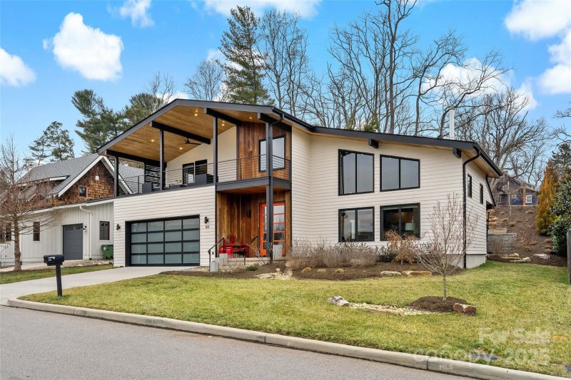 Property image 3 at 84 Malvern Walk, Asheville, NC 28806