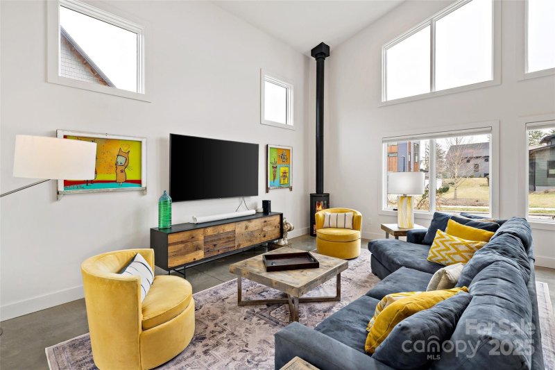 Property image 5 at 84 Malvern Walk, Asheville, NC 28806