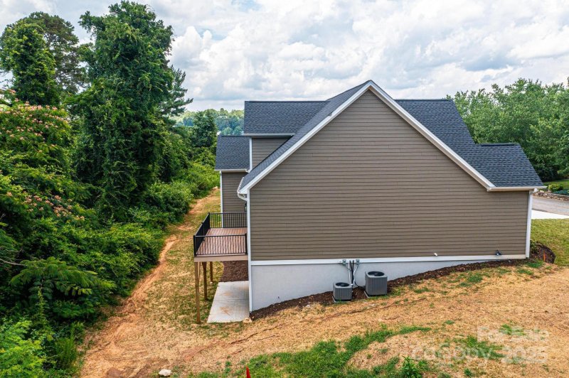 Property image 5 of 2113 6th Street in The Cape Townhomes, Hickory, NC 28601
