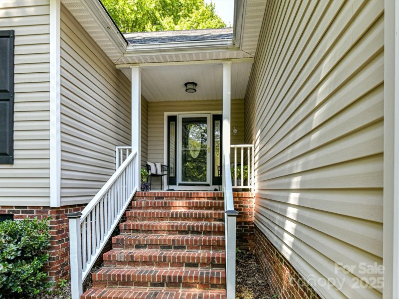Property image 3 at 700 Cove Road, Gastonia, NC 28052
