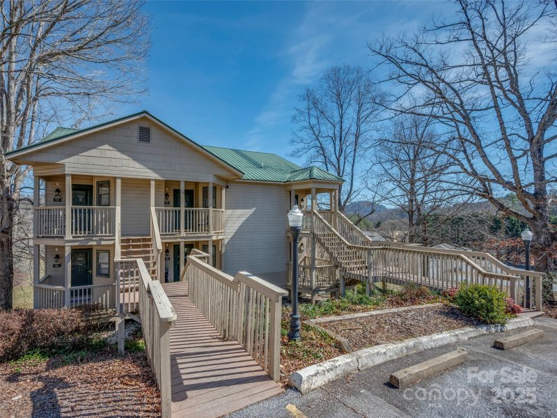 160 Whitney Boulevard