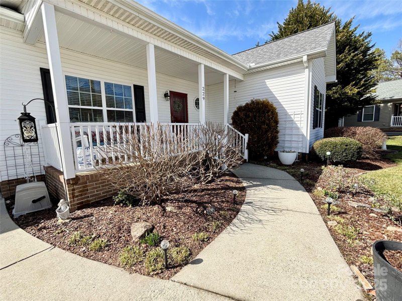 Property image 2 at 229 Misty Lane, Hendersonville, NC 28739