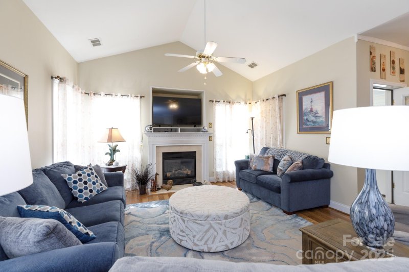 Property image 4 at 3352 Kingshire Way, Clover, SC 29710