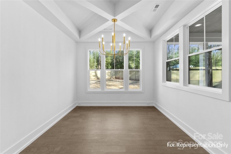 Property image 5 of 2019 Mandarin Boulevard in Oakhurst, Charlotte, NC 28205