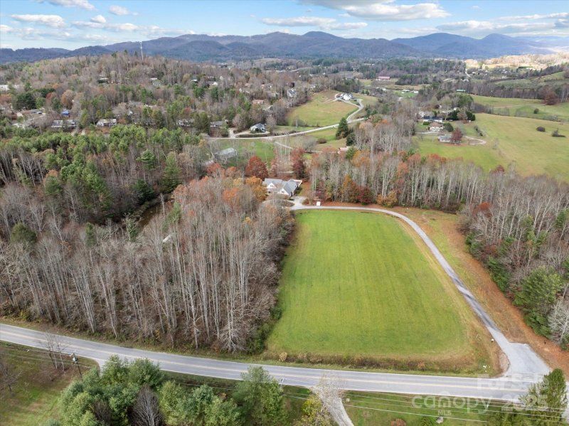 Southern Visions, Hendersonville Community