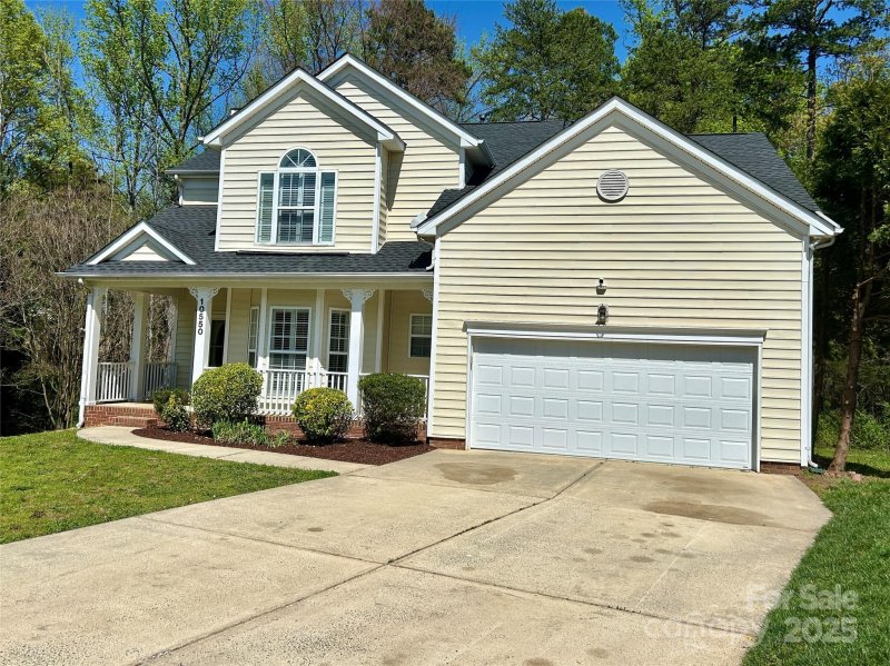 Property image 2 at 10550 Worsley Lane, Charlotte, NC 28269