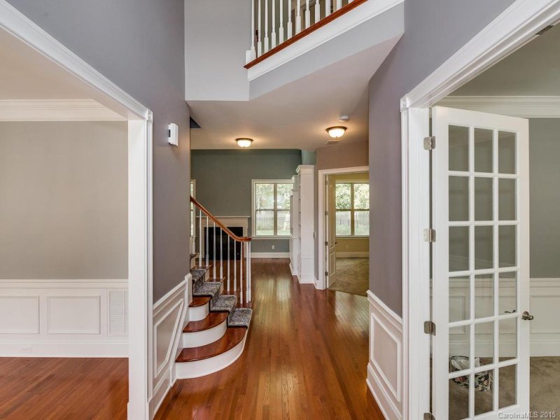 Property image 3 at 7424 Edenbridge Lane, Charlotte, NC 28226