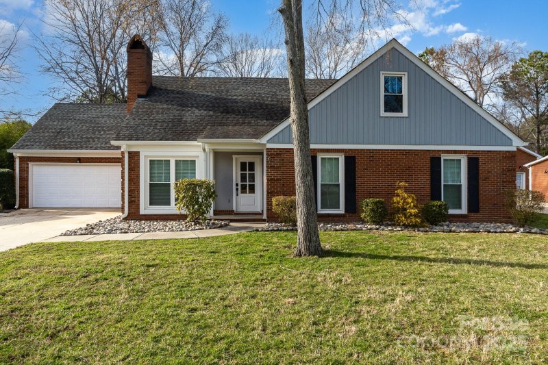 7544 Yellow Pine Court