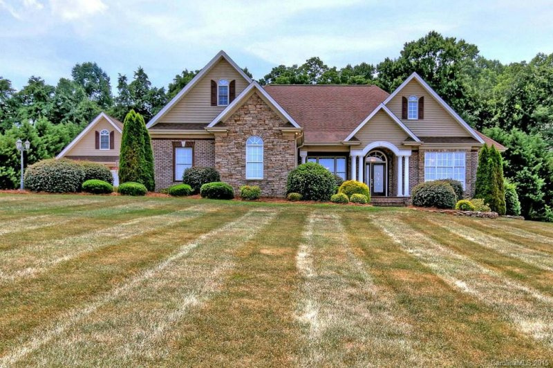 Property image 3 at 137 Natures Trail, Statesville, NC 28625