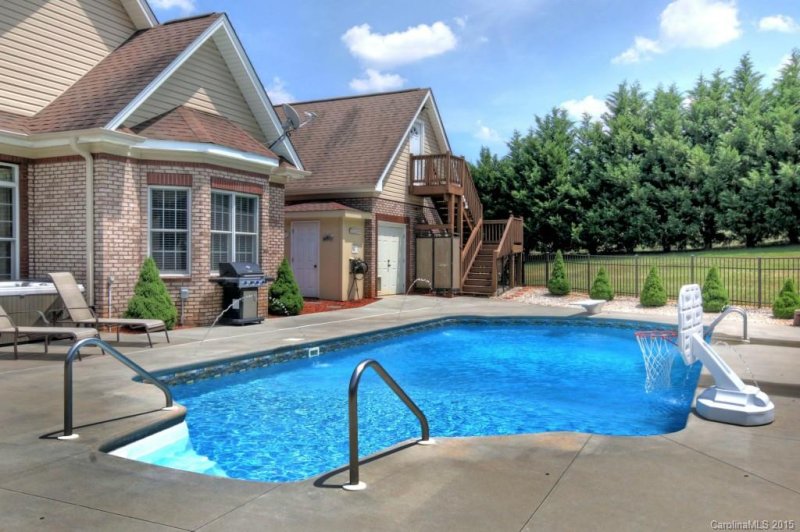 Property image 4 at 137 Natures Trail, Statesville, NC 28625