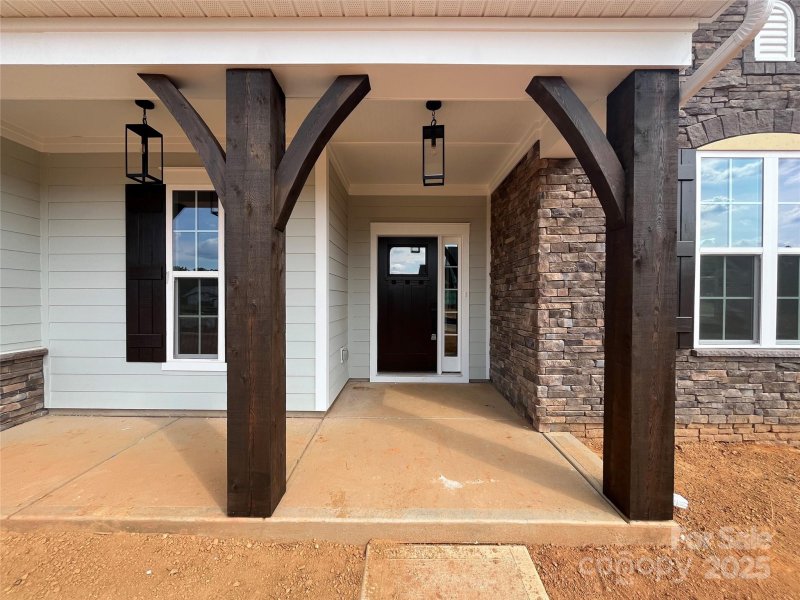 Property image 4 of 11020 Tyler Brook Lane in Oak Creek, Mint Hill, NC 28227