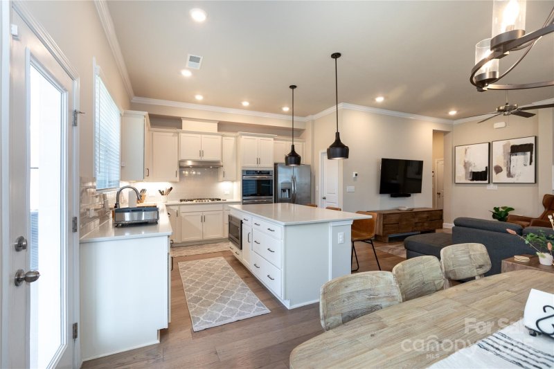 Property image 4 at 2551 Barry Street, Charlotte, NC 28205