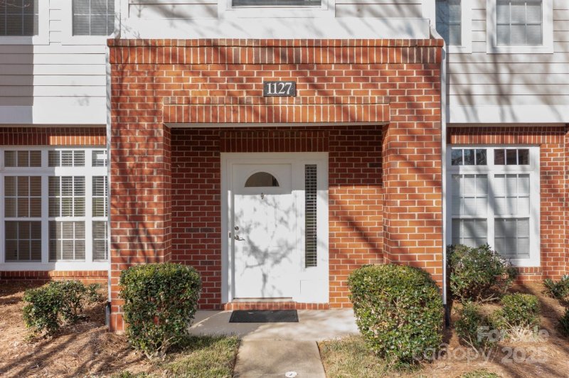 Property image 3 at 1127 Central Park Circle, Davidson, NC 28036