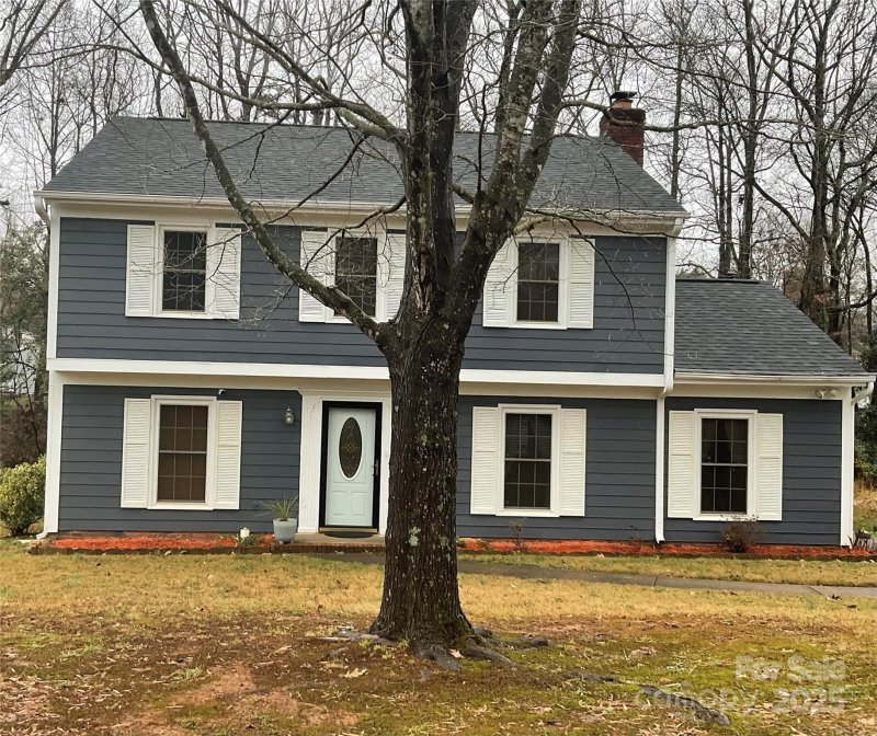 Property image 2 of 4922 Rivergreen Lane in Chestnut Lake, Charlotte, NC 28227