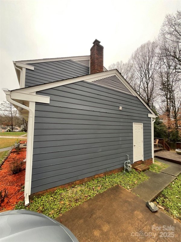 Property image 4 of 4922 Rivergreen Lane in Chestnut Lake, Charlotte, NC 28227