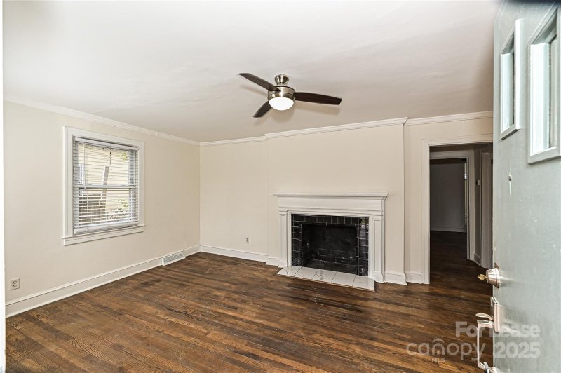 Property image 2 at 3913 Mcmillan Street, Charlotte, NC 28205