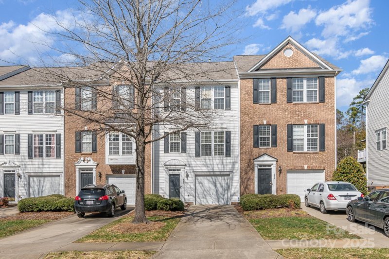 Property image 3 at 932 Tiger Lane, Charlotte, NC 28262