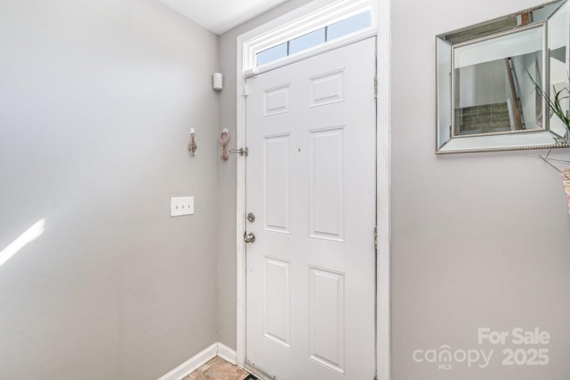 Property image 5 at 932 Tiger Lane, Charlotte, NC 28262