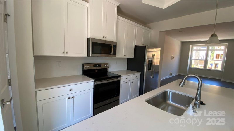 Property image 4 at 633 Uwharrie River Road, Charlotte, NC 28211