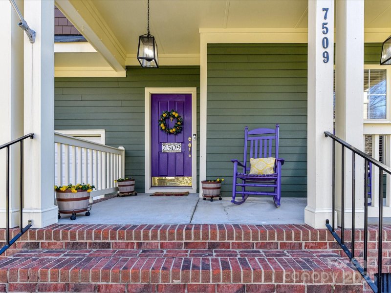 Property image 2 at 7509 Thorn Creek Lane, Tega Cay, SC 29708