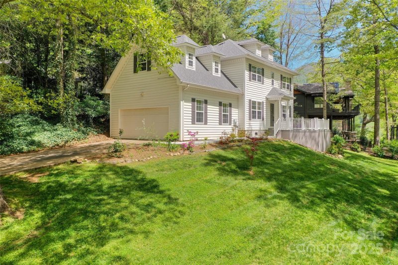 Property image 2 at 16 Jackson Drive, Waynesville, NC 28786