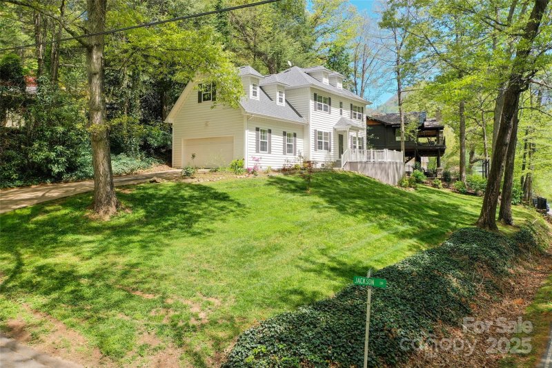 Property image 3 at 16 Jackson Drive, Waynesville, NC 28786