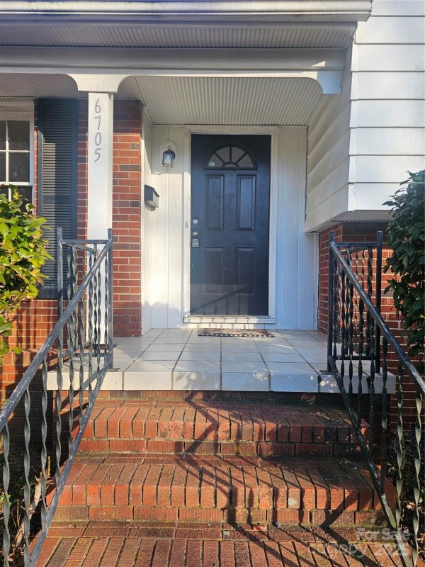 Property image 2 at 6705 Edenwood Place, Charlotte, NC 28212