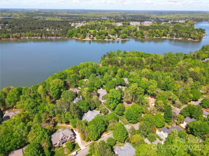 Property image 3 at 12702 Overlook Mountain Drive, Charlotte, NC 28216