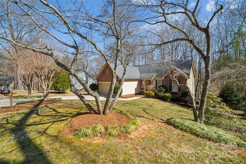 Property image 3 at 214 Bubbling Well Road, Denver, NC 28037