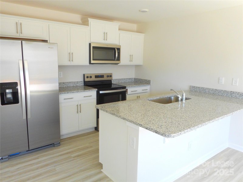 Property image 3 at 4112 Lurelin Lane, Charlotte, NC 28262