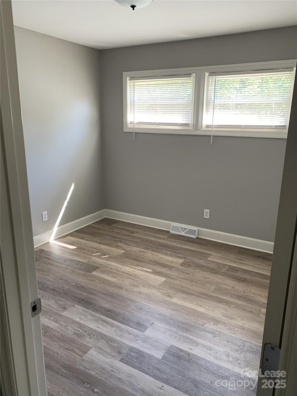 Property image 4 at 4422 Brooktree Drive, Charlotte, NC 28208